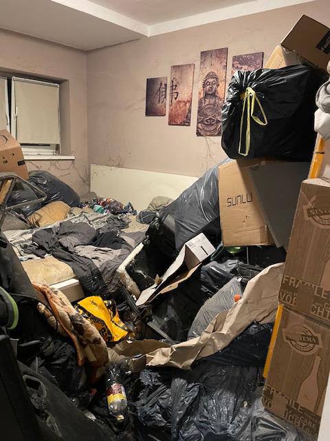 Messie-Wohnung vor der Entrümpelung in NRW