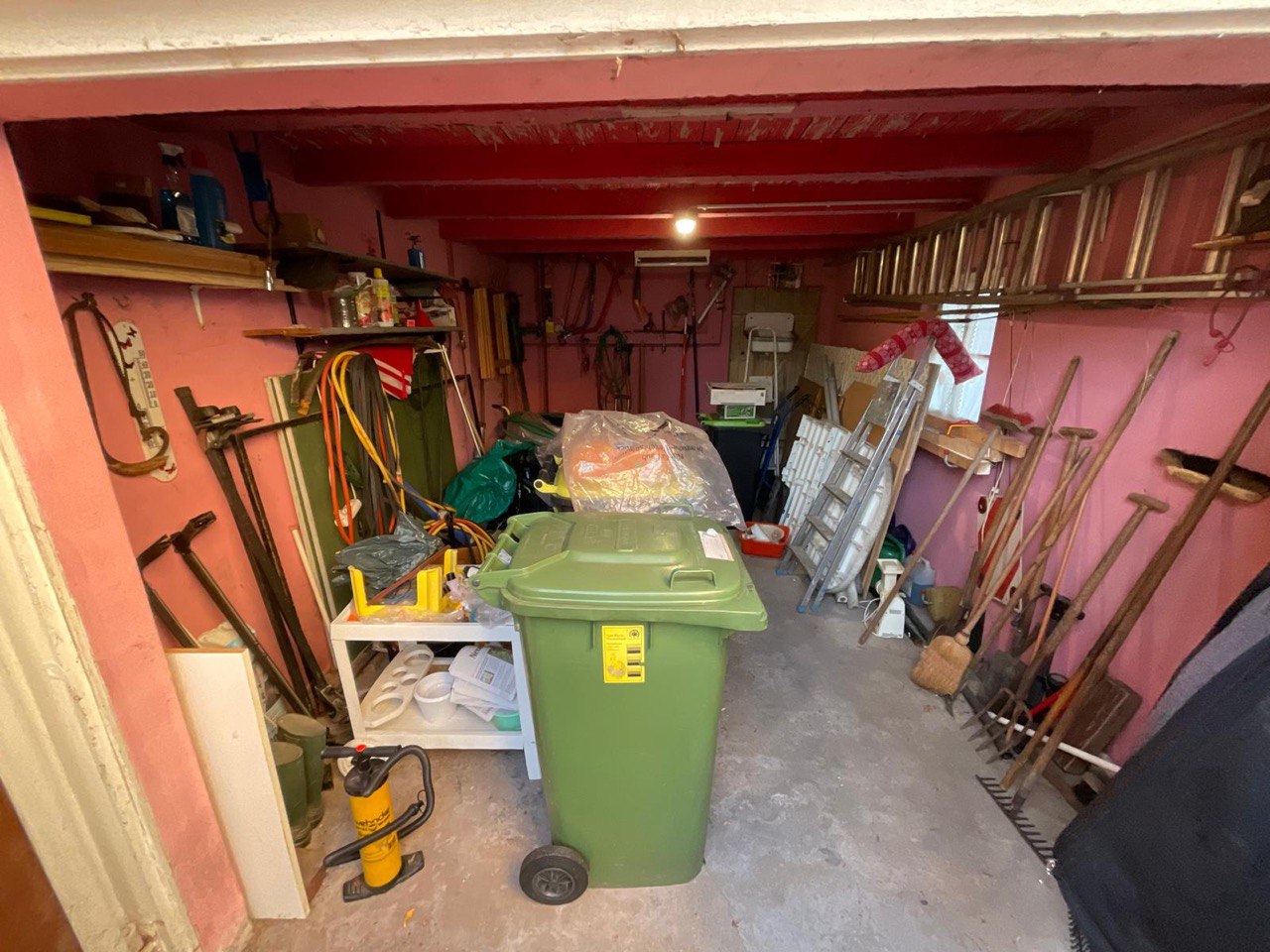 Vorher - Garagenräumung in NRW